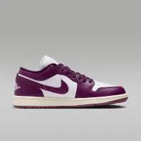 Nike Air Jordan 1 Low жіноча Кросівки колір білий