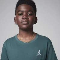 Nike Jordan Big дитячі Jumpman Air Embroideколір червоний футболка колір зелений