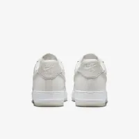 Nike Air Force 1 '07 LV8 чоловічі Кросівки колір білий