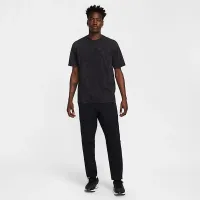 Liverpool FC Premium Essentials мужские Nike Soccer футболка цвет черный