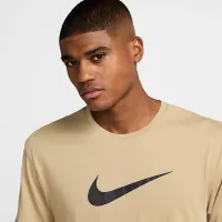 Nike Swim Hydroguard мужские Short-Sleeve Top цвет коричневый