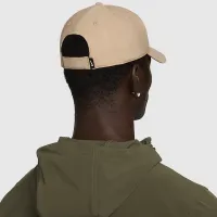 Nike Dri-FIT Club Structuколір червоний Swoosh Cap колір коричневий