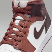 Nike Air Jordan 1 Mid Кросівки Pink