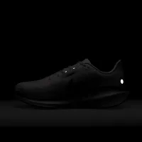 Nike Vomero 17 чоловічі Road Running Кросівки колір білий