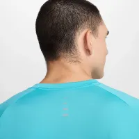 Nike Stride мужские Dri-FIT ADV Short-Sleeve Running Top цвет зеленый