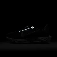 Nike Pegasus Plus жіноча Road Running Кросівки колір чорний