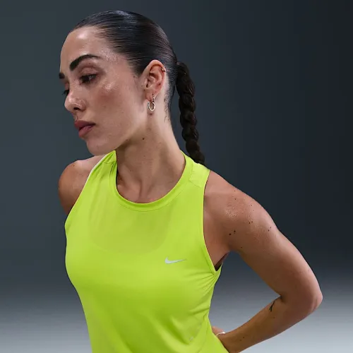 Nike Swift жіноча Dri-FIT Running Tank Top колір зелений