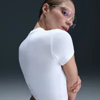 Nike Sportswear Chill Knit женская Cropped футболка цвет белый