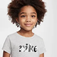 Nike Essentials Little дитячі Graphic футболка колір сірий