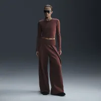 Nike Sportswear Chill Knit жіноча Slim Long-Sleeve Cropped Top колір коричневий