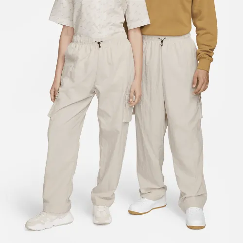 Nike Sportswear Essential женская High-Rise Woven Cargo Pants цвет коричневый