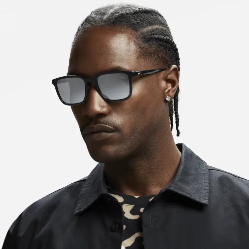 Nike Circuit Team Sunglasses колір чорний