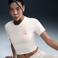 Nike Sportswear Chill Knit жіноча Slim Cropped футболка колір білий