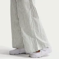Nike Sportswear Chill Poplin женская Loose Mid-Rise Woven Striped Pants цвет зеленый