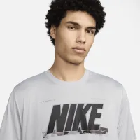 Nike чоловічі Dri-FIT Fitness футболка колір сірий
