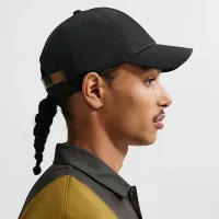 Nike Club для гольфу Shield Unstructuколір червоний Cap колір чорний
