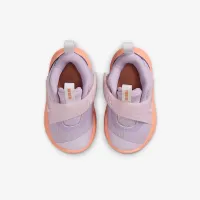 Nike Team Hustle D 12 Baby/Toddler Кросівки колір фіолетовий
