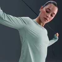 Nike One Classic женская Dri-FIT Long-Sleeve Top цвет зеленый