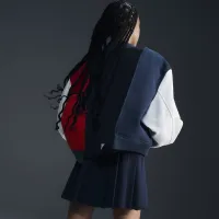 Nike Women by YOON женская оверсайз Varsity Куртка цвет черный