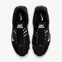 Nike Reax 8 TR чоловічі для тренування Кросівки колір чорний