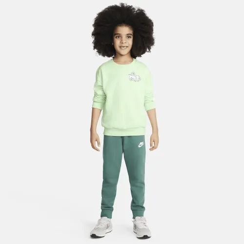 Nike Sportswear Create Your Own Adventure Little дитячі French Terry Graphic Crew комплект колір зелений