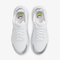 Nike Air Max Nuaxis жіноча Кросівки колір білий