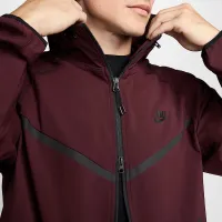 Nike Tech мужские Woven Куртка цвет красный