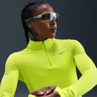 Nike Swift жіноча Dri-FIT UV 1/4-Zip Running Top колір зелений
