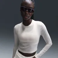 Nike Sportswear Chill Knit женская Slim Long-Sleeve Cropped Top цвет белый