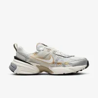 Nike V2K Run женская Кроссовки цвет белый