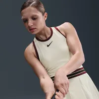 NikeCourt Slam жіноча Dri-FIT Tennis Костюм колір коричневий