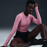 Nike Sportswear Chill Knit женская Slim Long-Sleeve Cropped Top Pink