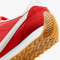 Nike Pacific женская Кроссовки цвет красный