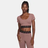 Nike Sportswear Essential Swoosh жіноча Short-Sleeve Top колір фіолетовий