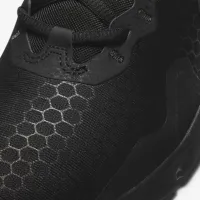 Nike Legend Essential 2 женская для тренировок Кроссовки цвет черный