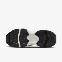 Nike Air Max Flyknit Venture жіноча Кросівки колір чорний