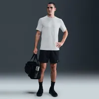 Nike Primary чоловічі Dri-FIT Short-Sleeve Versatile Top колір сірий