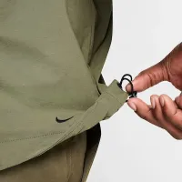 Nike Tech мужские Woven Куртка цвет зеленый