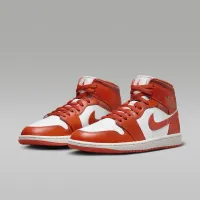 Nike Air Jordan 1 Mid жіноча Кросівки колір білий
