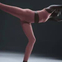 Nike Zenvy жіноча Gentle-Support З високою талією 7/8 лосіни Pink