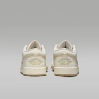 Nike Air Jordan 1 Low SE женская Кроссовки цвет белый