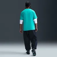 Nike Sportswear Premium Essentials чоловічі футболка колір зелений