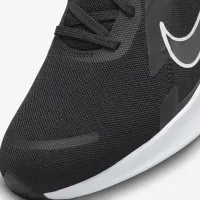 Nike Quest 5 чоловічі Road Running Кросівки колір чорний