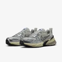 Nike V2K Run чоловічі Кросівки колір білий