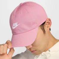 Nike Club Unstructuколір червоний Futura Wash Cap Pink