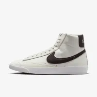 Nike Blazer Mid '77 жіноча Кросівки колір білий