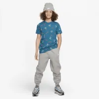 Nike Sportswear Big Kids' T-Shirt Green