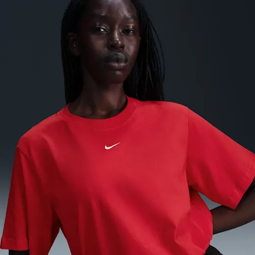 Nike Sportswear Essential жіноча футболка колір червоний