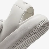Nike Calm жіноча босоніжки колір сірий