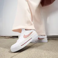 Nike Court Legacy Lift женская Кроссовки цвет белый